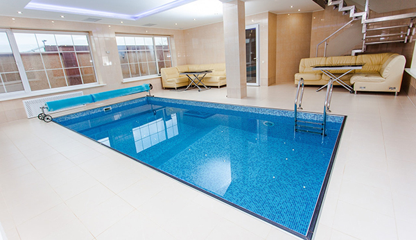 室内泳池湿度过高怎么办?松井泳池除湿机为您解忧